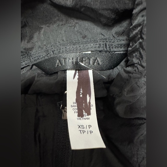 Athleta Skyline Sheer Anorak Lightweight Trench Coat in Black ~ NWOT - Picture 13 of 16